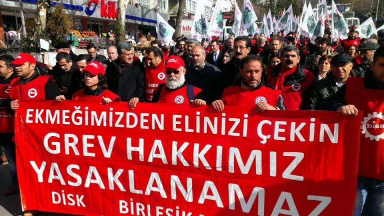 Türkei: Regierung verbietet Metallarbeiter-Streik